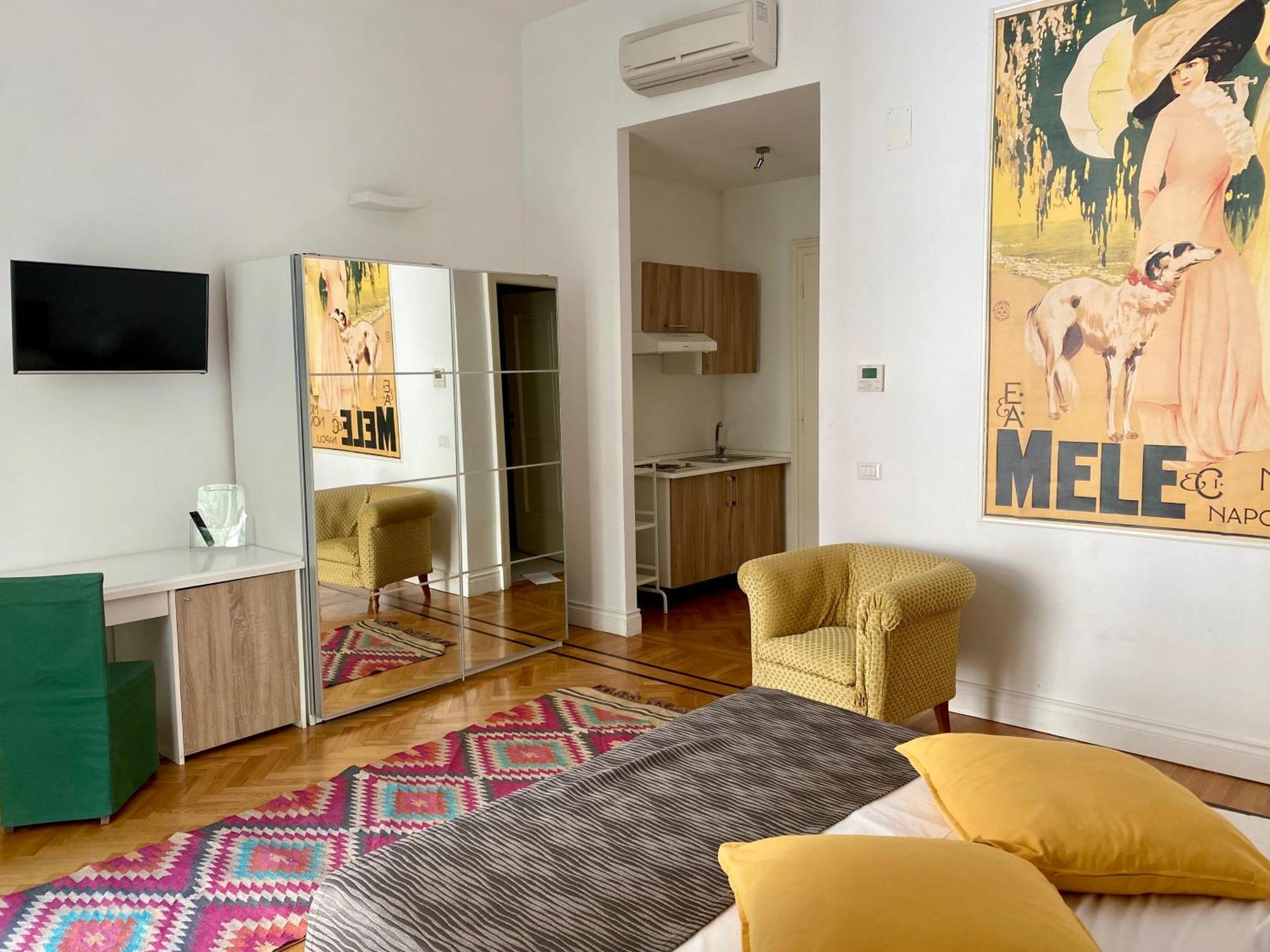 Palazzo Mele Residence Naples Luaran gambar