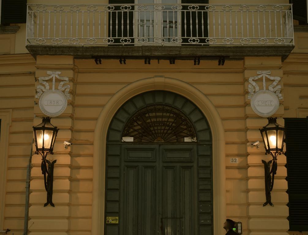 Palazzo Mele Residence Naples Luaran gambar